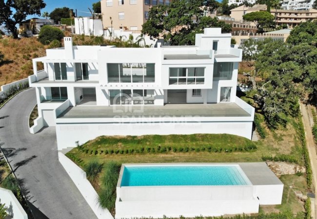 منزل منفصل في ماربيا يطل على البحر والجبل 5