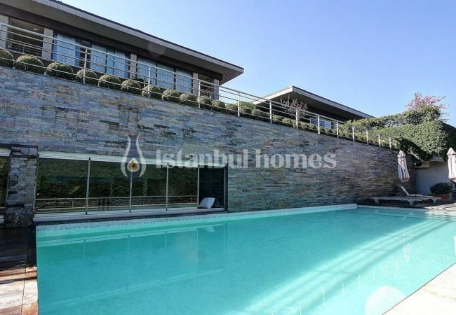7+1 Bosphorus View Villas in Beykoz 150 M to the Sea 2