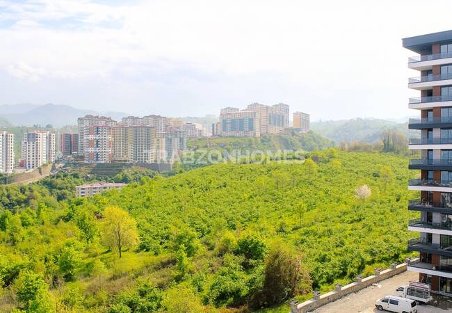شقق جديدة مطلة على البحر ووادي في طرابزون