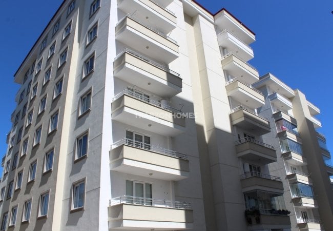 Spacious Cheap Flat in Trabzon Yomra Next to the Hospital