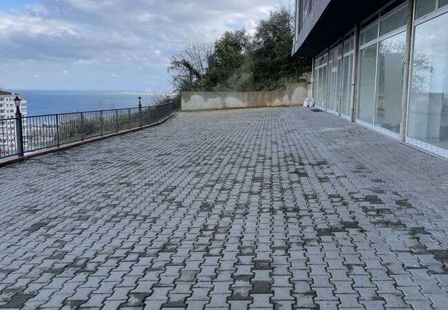 Sea View Shops in a Residential Complex in Yildizli Akcaabat