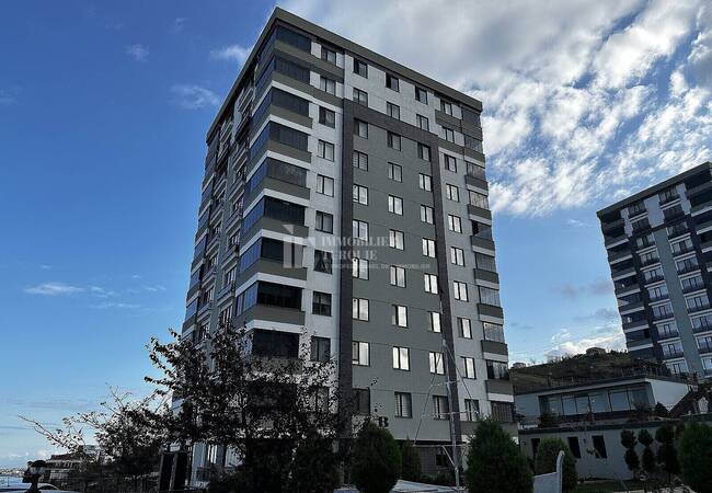 Appartement 4+1 Vue Ouverte Sur Mer À Trabzon 1