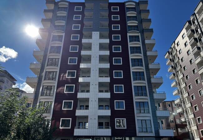 Spacious Flats with Sea Views in a Complex in Sancak Yomra 1