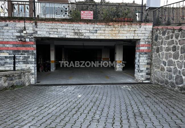 Trabzon Beşirli'de Açık Havuz ve Kapalı Otoparklı Sitede Daire