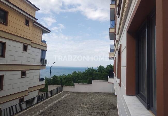 3-bedroom Furnished Apartment with Sea View in Trabzon Arakli