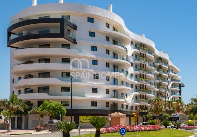 Centrally-located Apartments in Estepona 375 Mt to the Beach 3