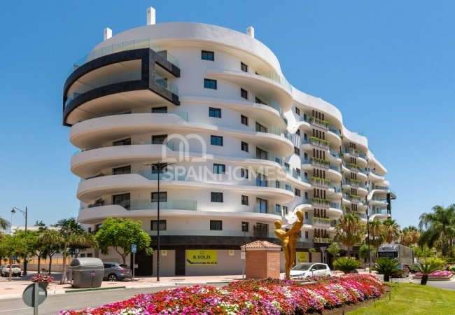 Centrally-located Apartments in Estepona 375 Mt to the Beach 6