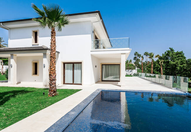 Lichte Villa Met Milieuvriendelijk Systeem In Marbella 1