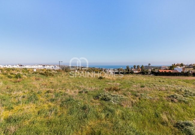 Golf Front Well-located Urban Plots in Estepona Costa Del Sol 2