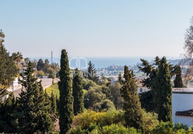 Golf Front Well-located Urban Plots in Estepona Costa Del Sol 5