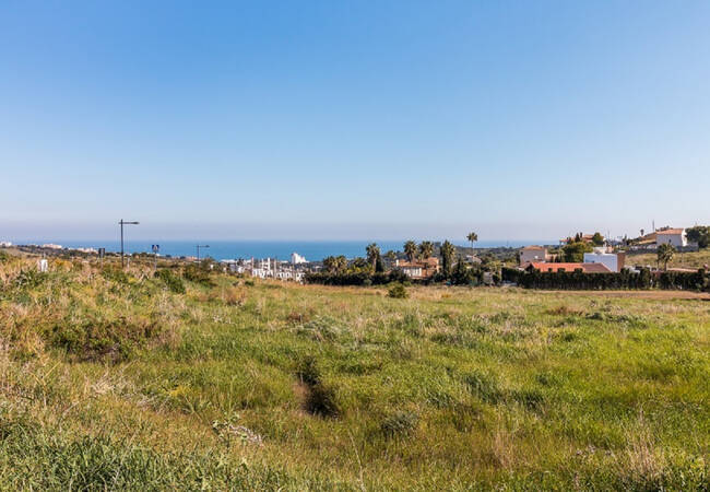 Golf Front Städtische Grundstücke In Estepona Costa Del Sol 1