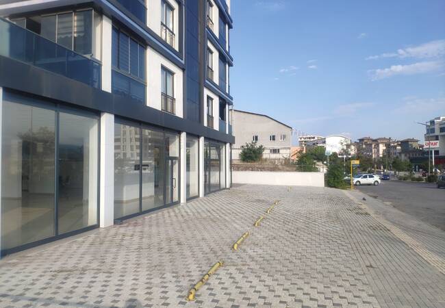 Key Ready Commercial Shop with Private Parking Lot in Bursa