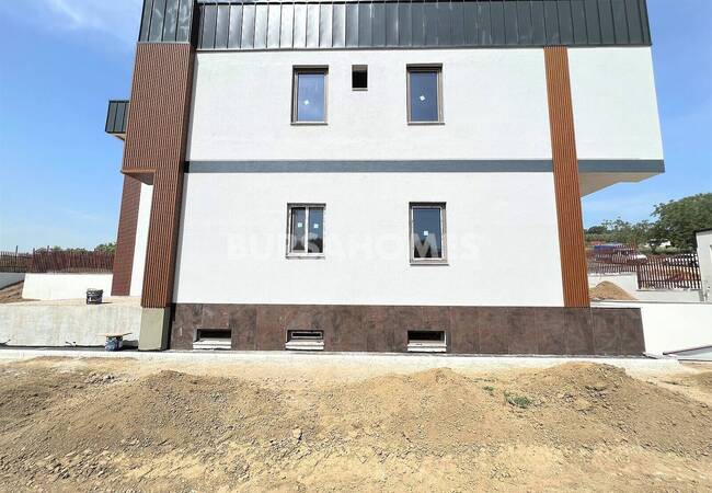 Detached Villas with Private Pool for Sale in Bursa Mudanya
