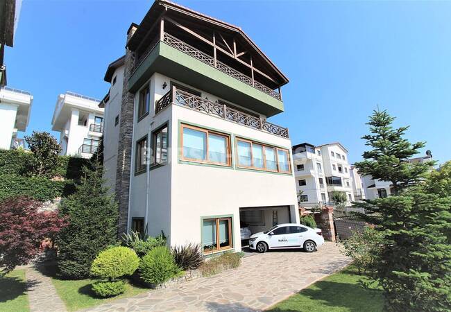 Bursa'da Yüksek Standartlara Sahip 6+1 Villa 1