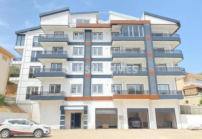 Apartments Within Walking Distance of Beach in Yalova Armutlu