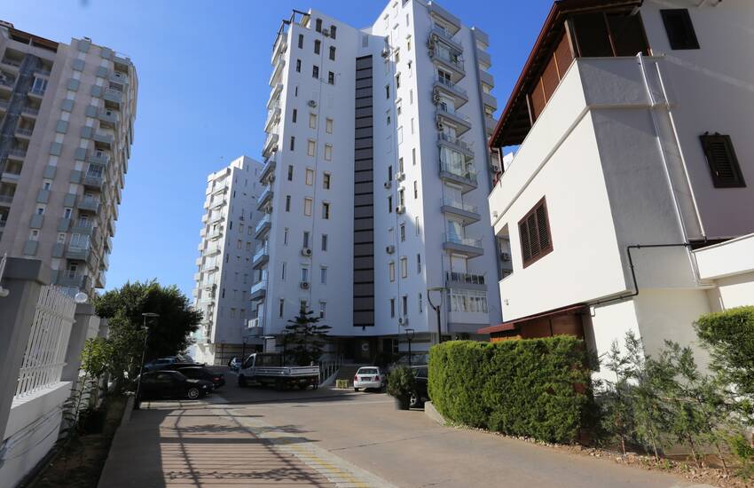 Prachtig Ontworpen Appartement Met 1 Slaapkamer In Lara Antalya 1