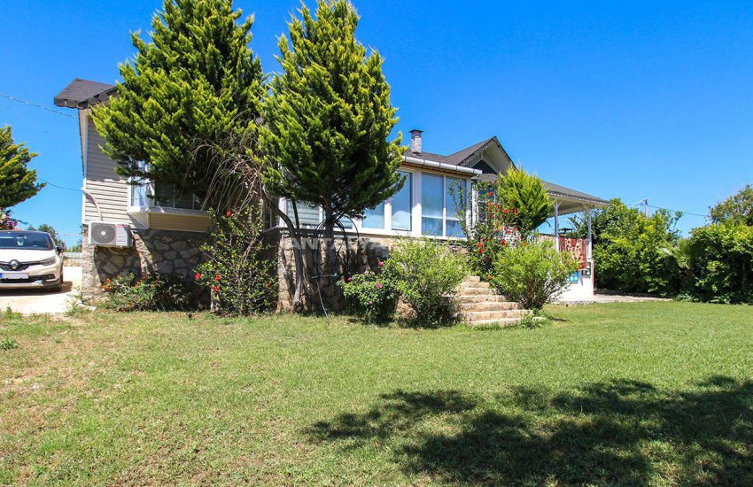 Panoramic Sea and Mountain View Farmhouse in Antalya 4