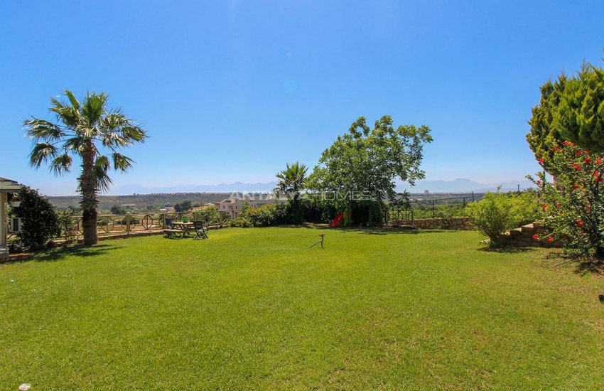 Panoramic Sea and Mountain View Farmhouse in Antalya 7