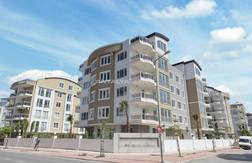 Quality Houses in Konyaalti Antalya Close to the Beach 3