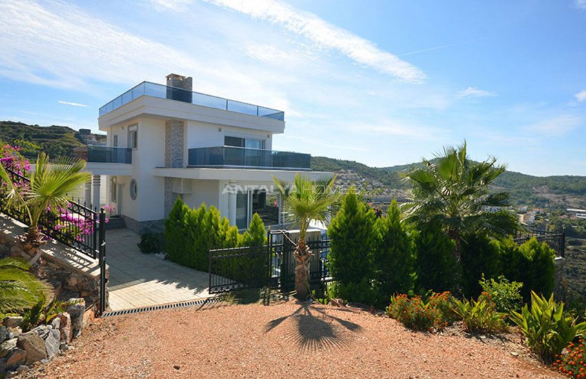 Furnished Sea View House with Private Pool in Kargicak 2