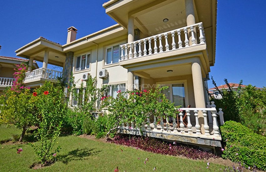 Çamyuva’da Zengin Altyapıya Sahip Satılık İkiz Villa 9