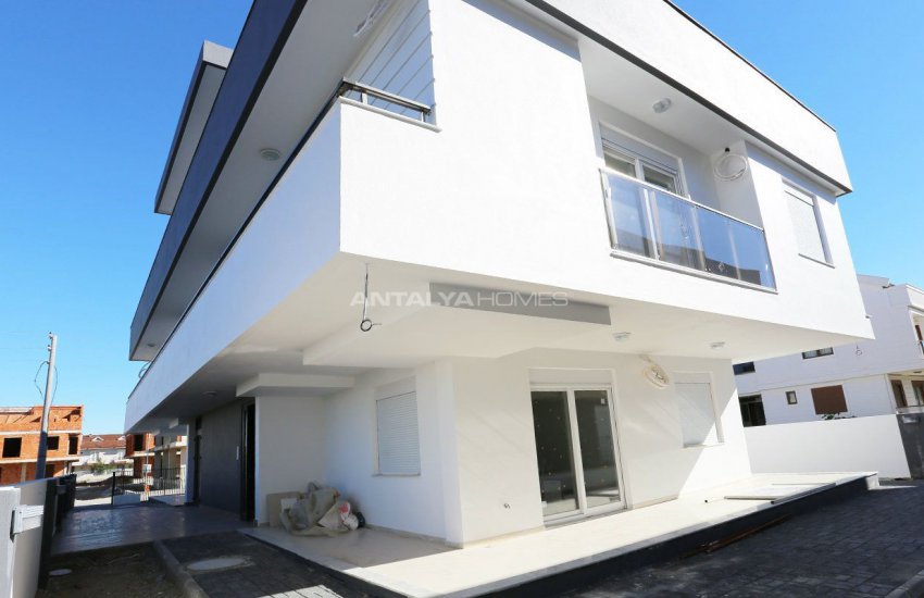 املاک و مستغلات مناسب سرمایه گذاری در 100 متری خیابان توریسم 5