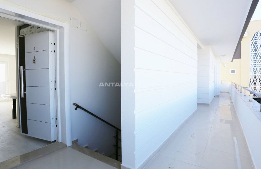 املاک و مستغلات مناسب سرمایه گذاری در 100 متری خیابان توریسم 10