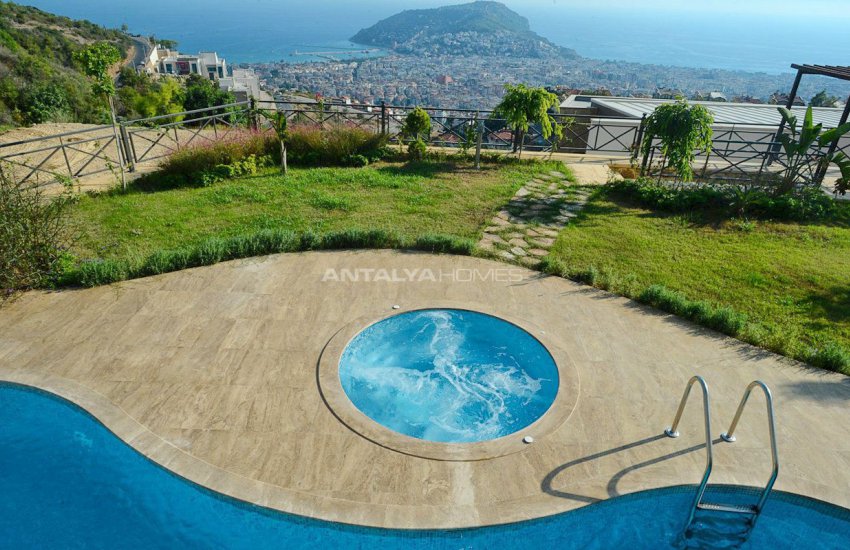 Exclusive Villas with 4+1 and 5+1 Options in Alanya Center 11