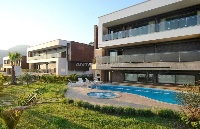 Exclusive Villas with 4+1 and 5+1 Options in Alanya Center 1