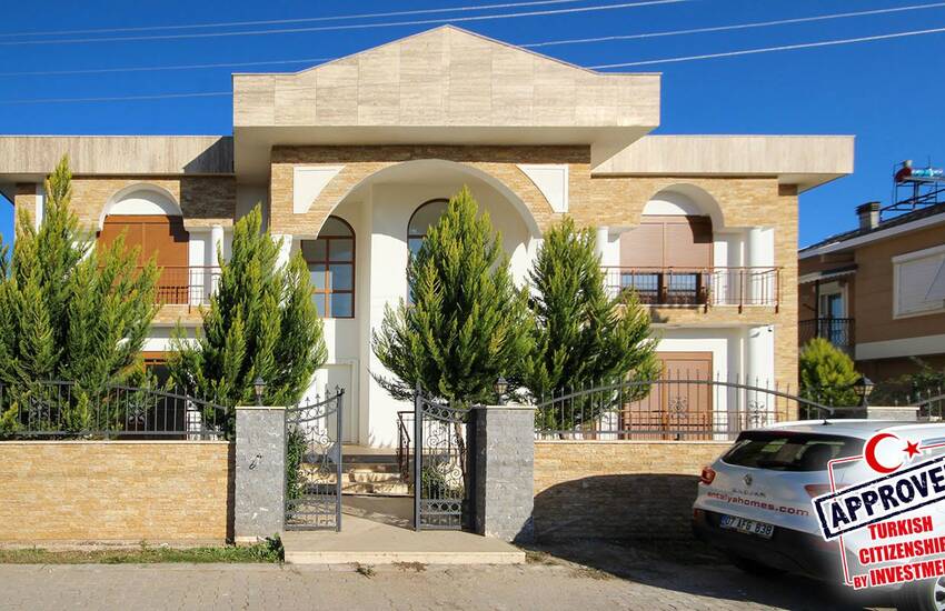 4+2 Detached Villa with Private Pool in Antalya, Dosemealti 1
