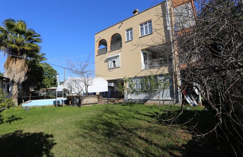 3 Storey Real Estate with Private Pool in Aksu Antalya 11