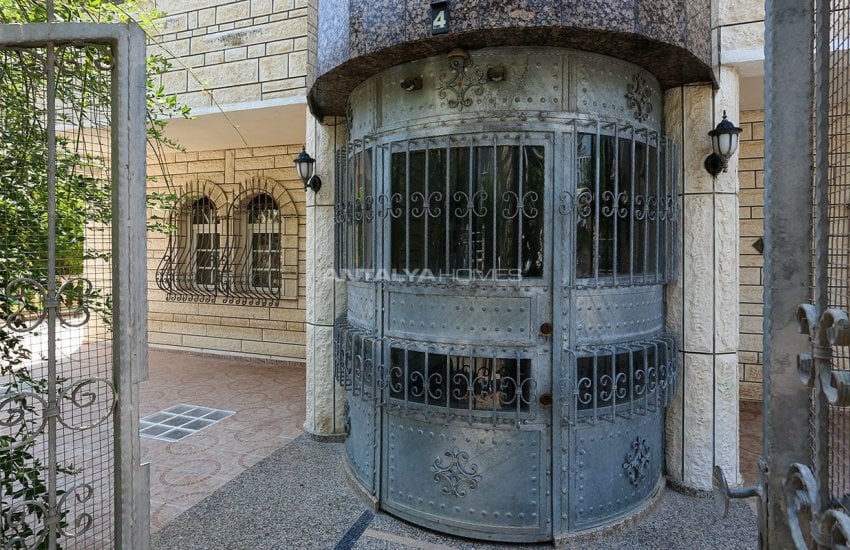 خانه ای مستقل زیبا با فاصله 450 متری تا ساحل در آنتالیا 15