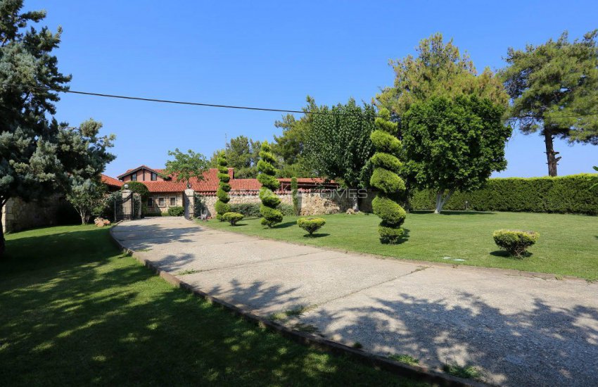 بيت الحجر الفريد مع مسبح في أنطاليا 12