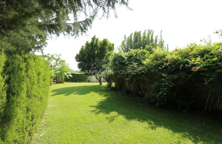 بيت الحجر الفريد مع مسبح في أنطاليا 15