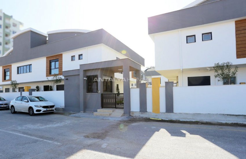 Antalya Houses in the Low-rise Residential Complex 2