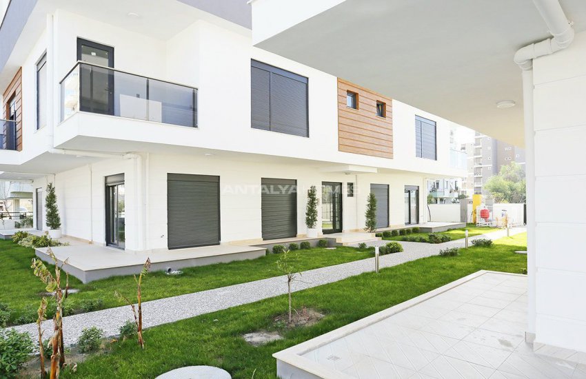 Antalya Houses in the Low-rise Residential Complex 10