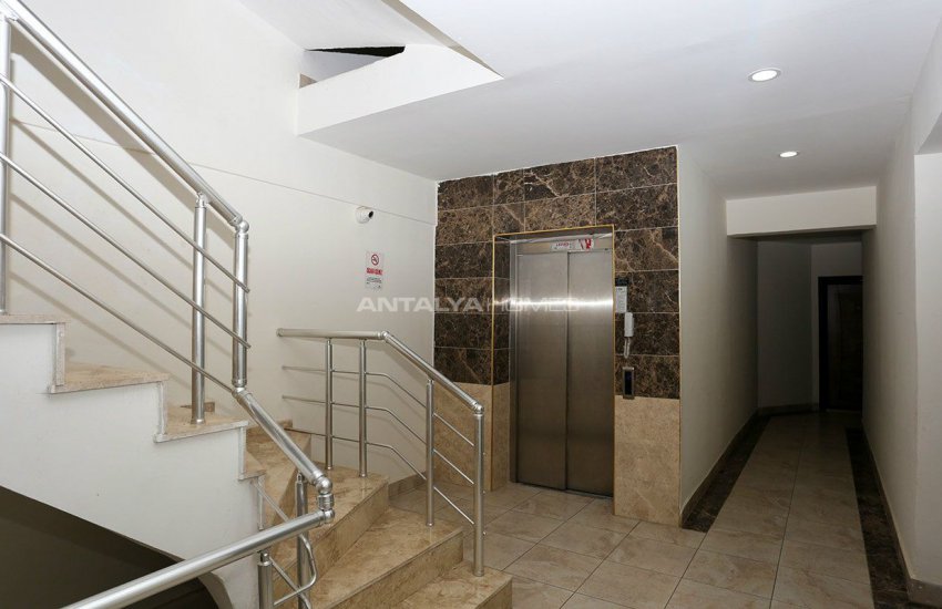 Central commercial Real Estate 1 Km to Kaleiçi in Antalya 10