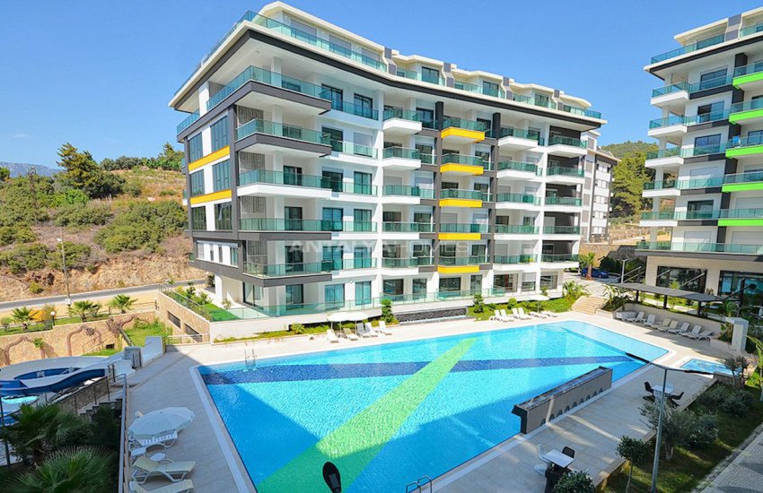 Kargıcak’ta Özel Plaja Sahip Deniz Manzaralı Daireler 2