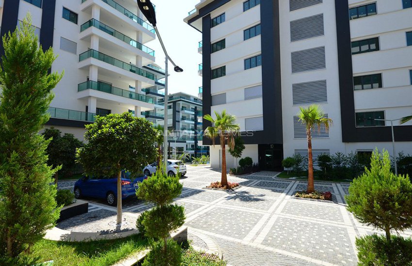 Kargıcak’ta Özel Plaja Sahip Deniz Manzaralı Daireler 11