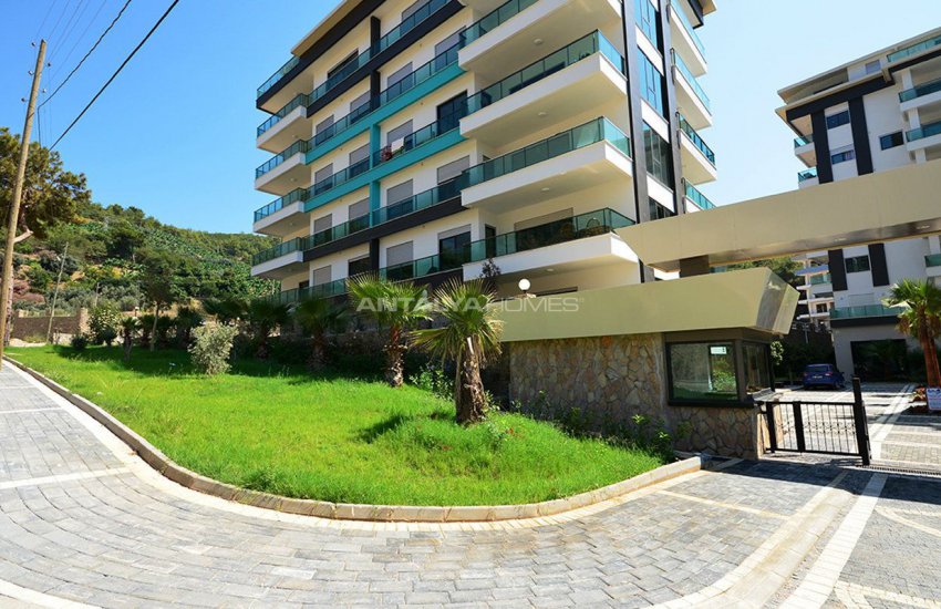 Kargıcak’ta Özel Plaja Sahip Deniz Manzaralı Daireler 13