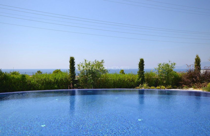 Seafront Apartments Close to All Facilities in Alanya 6