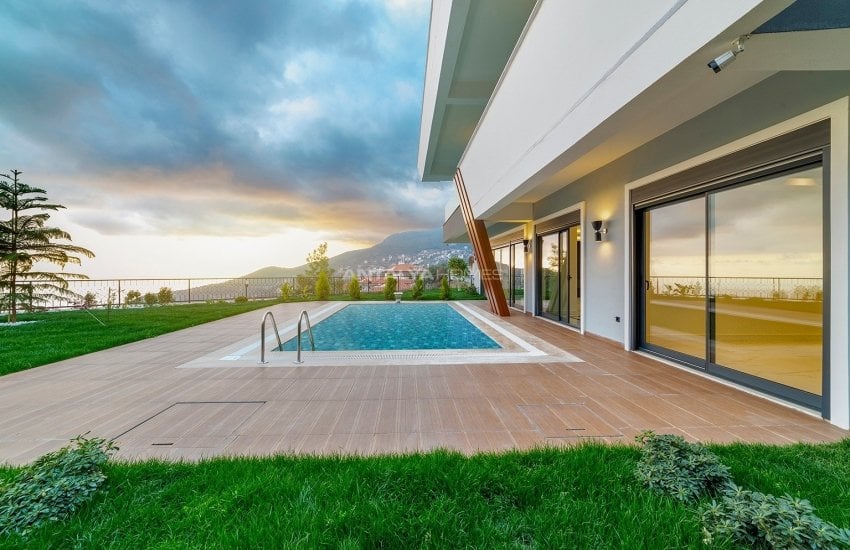 Cozy Detached Villas with Castle and Sea Views in Alanya 6