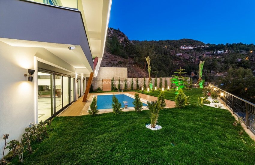 Cozy Detached Villas with Castle and Sea Views in Alanya 3