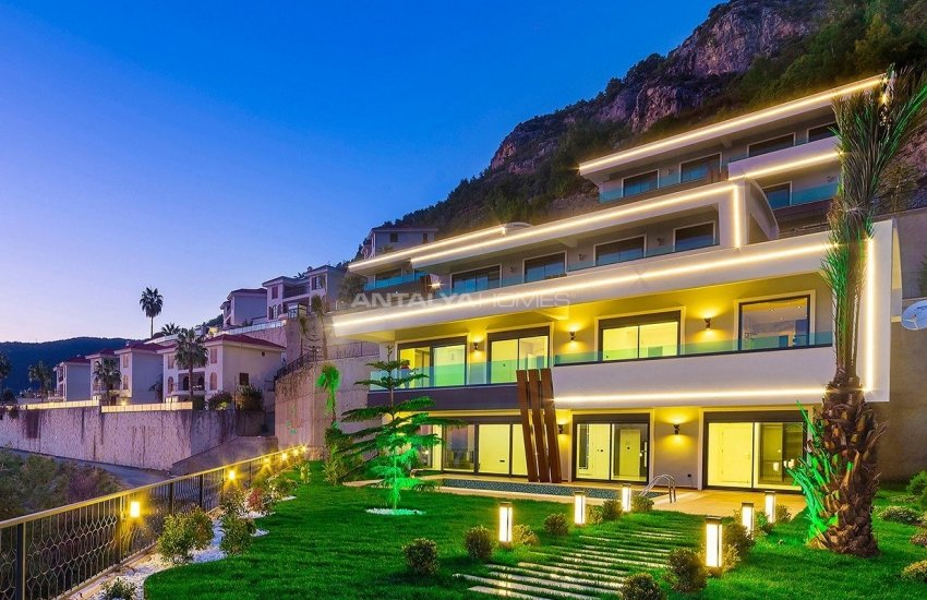 Cozy Detached Villas with Castle and Sea Views in Alanya 1
