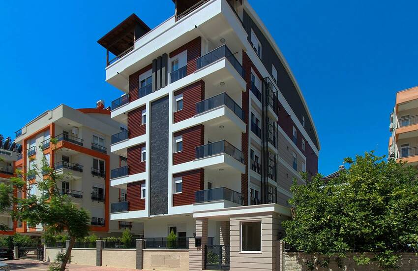 Bekvämma Nybyggda Lägenheter I Antalya Turkiet