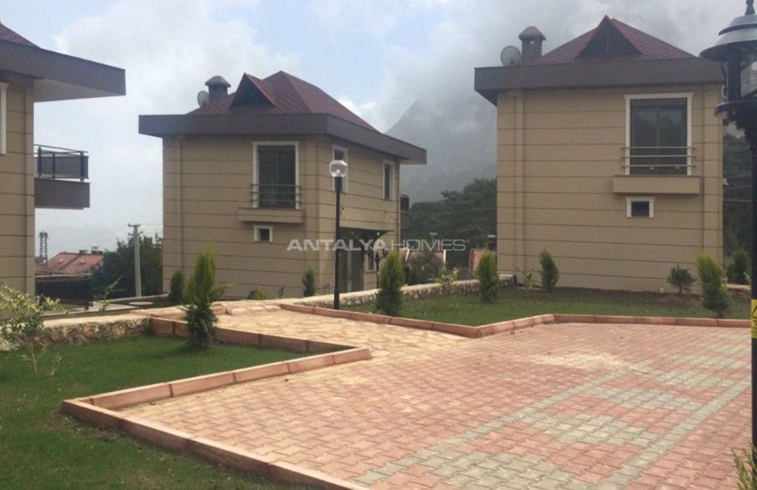 Antalya’nın En Sakin Konumunda Modern Evler 1