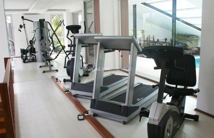 Property in the New Trend Residential Complex of Konyaalti 12