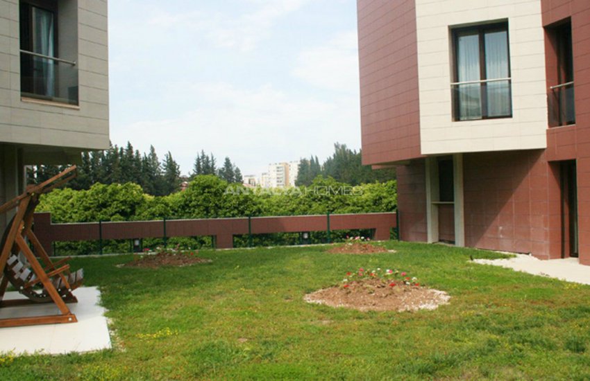 Property in the New Trend Residential Complex of Konyaalti 18