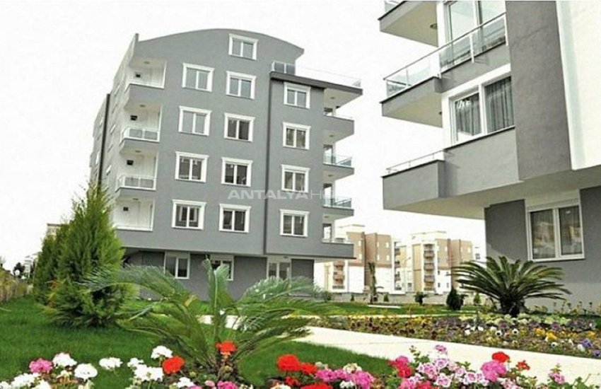 Konyaaltı Liman'da 3 Bloklu Site İçinde Satılık Daireler 15