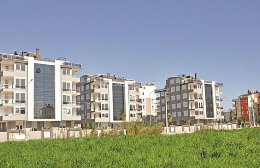 Konyaaltı Liman'da 3 Bloklu Site İçinde Satılık Daireler 17